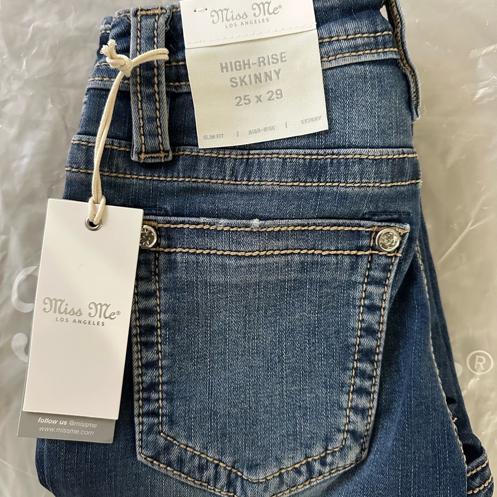Miss Me High-Rise Skinny Jeans in Medium Wash Blue